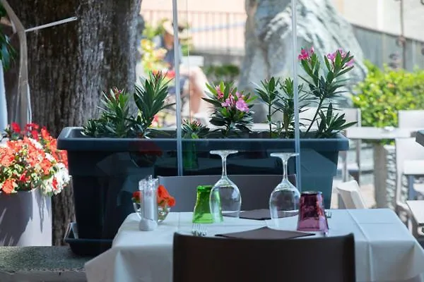 Ξενοδοχείο La Fenice E Sole 3*