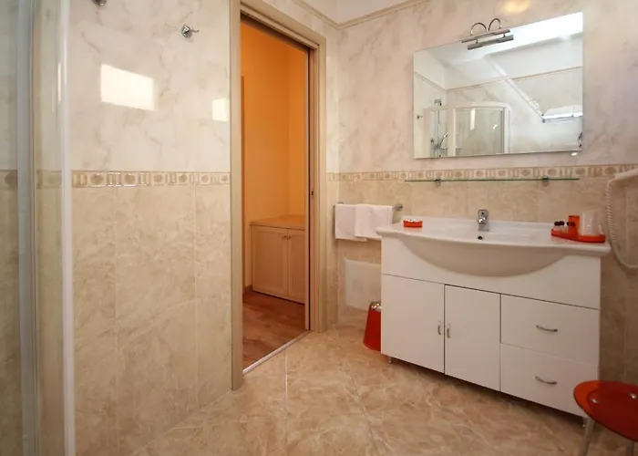 La Fenice E Sole 3*