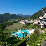 La Fenice E Sole Tremosine